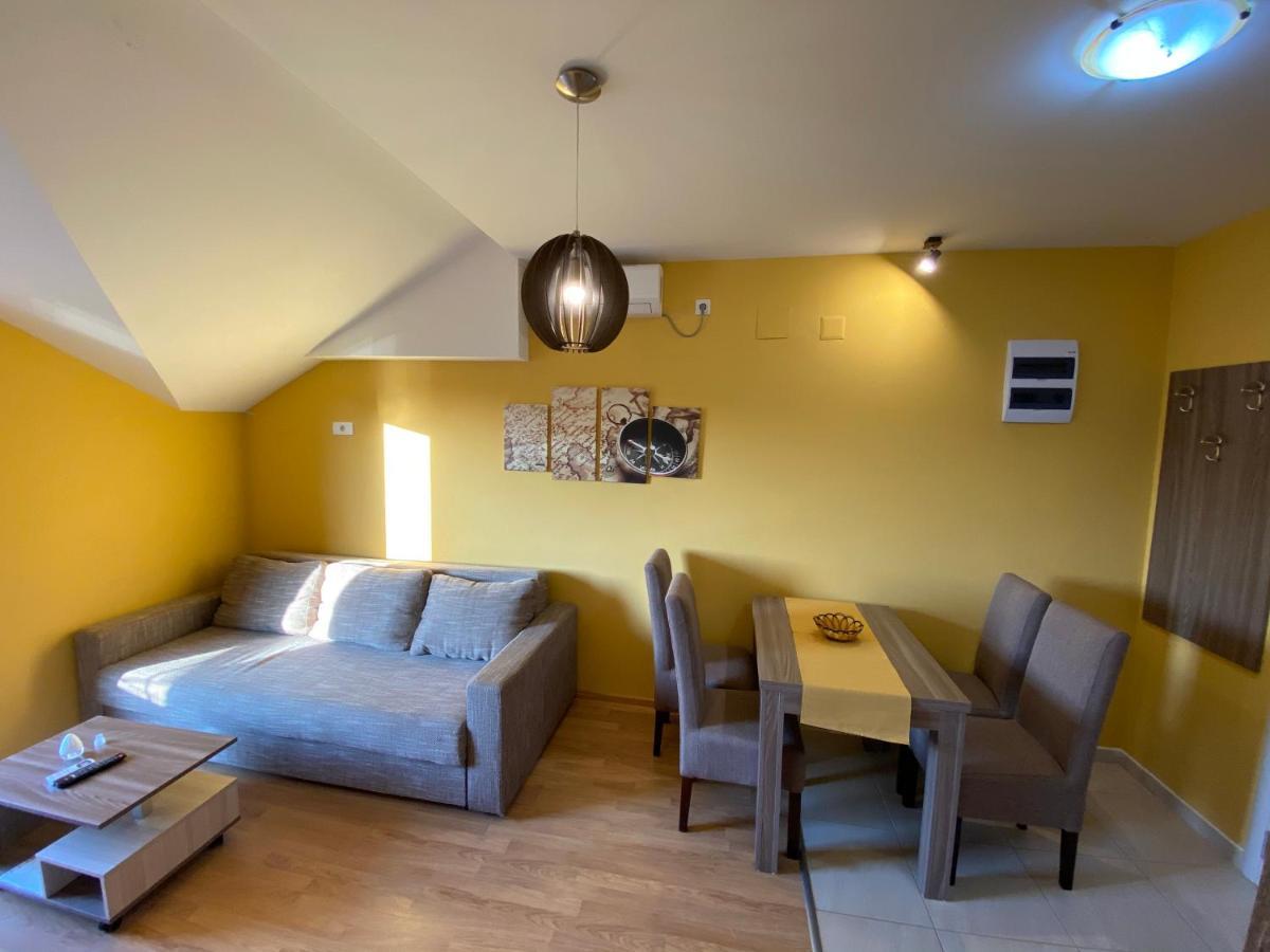 Veliko Gradište Apartmani Borova 2 מראה חיצוני תמונה